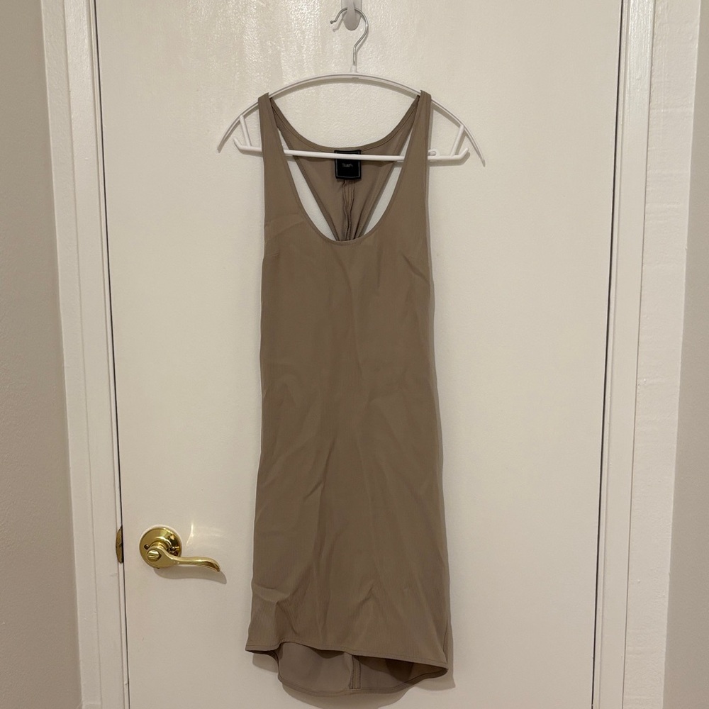 Chic Backless Tan Dress